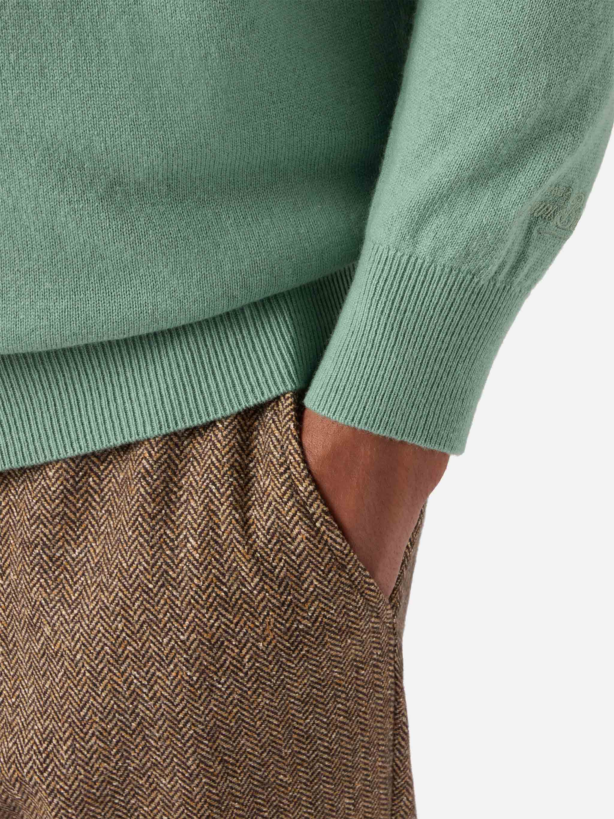Maglione Regent in LANA MERINO e CASHMERE verde salvia - Image 4