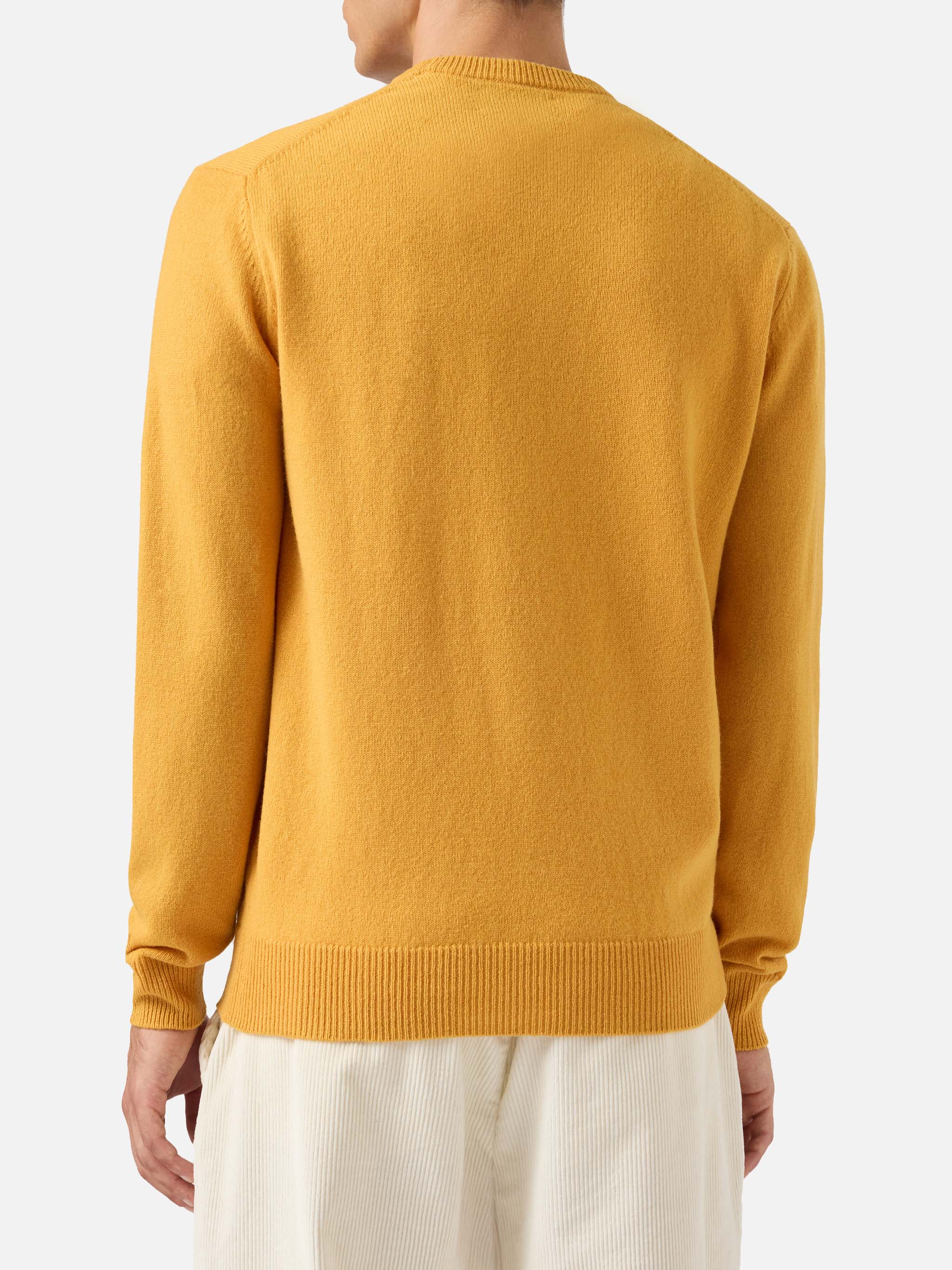 Maglione Regent in 100% LAMBSWOOL giallo ocra - Image 3