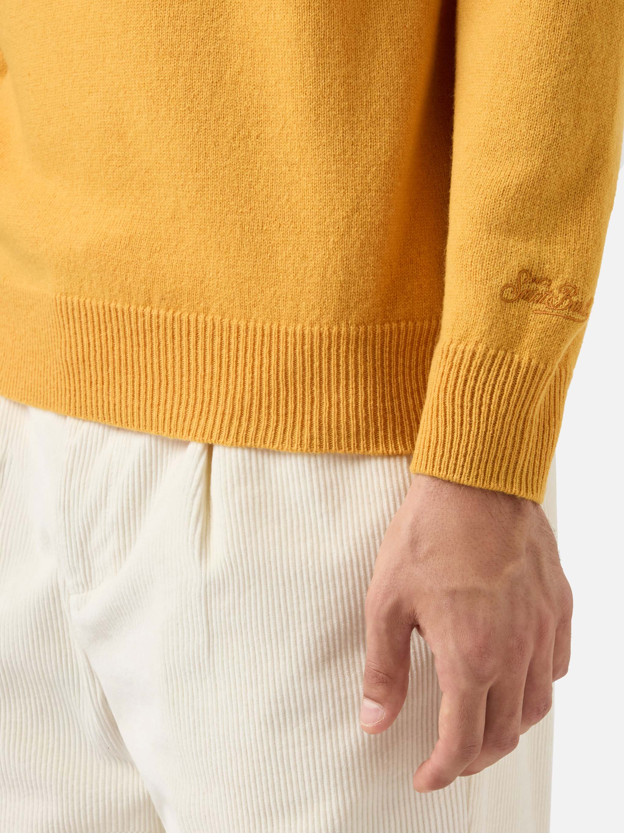 Maglione Regent in 100% LAMBSWOOL giallo ocra - Image 4