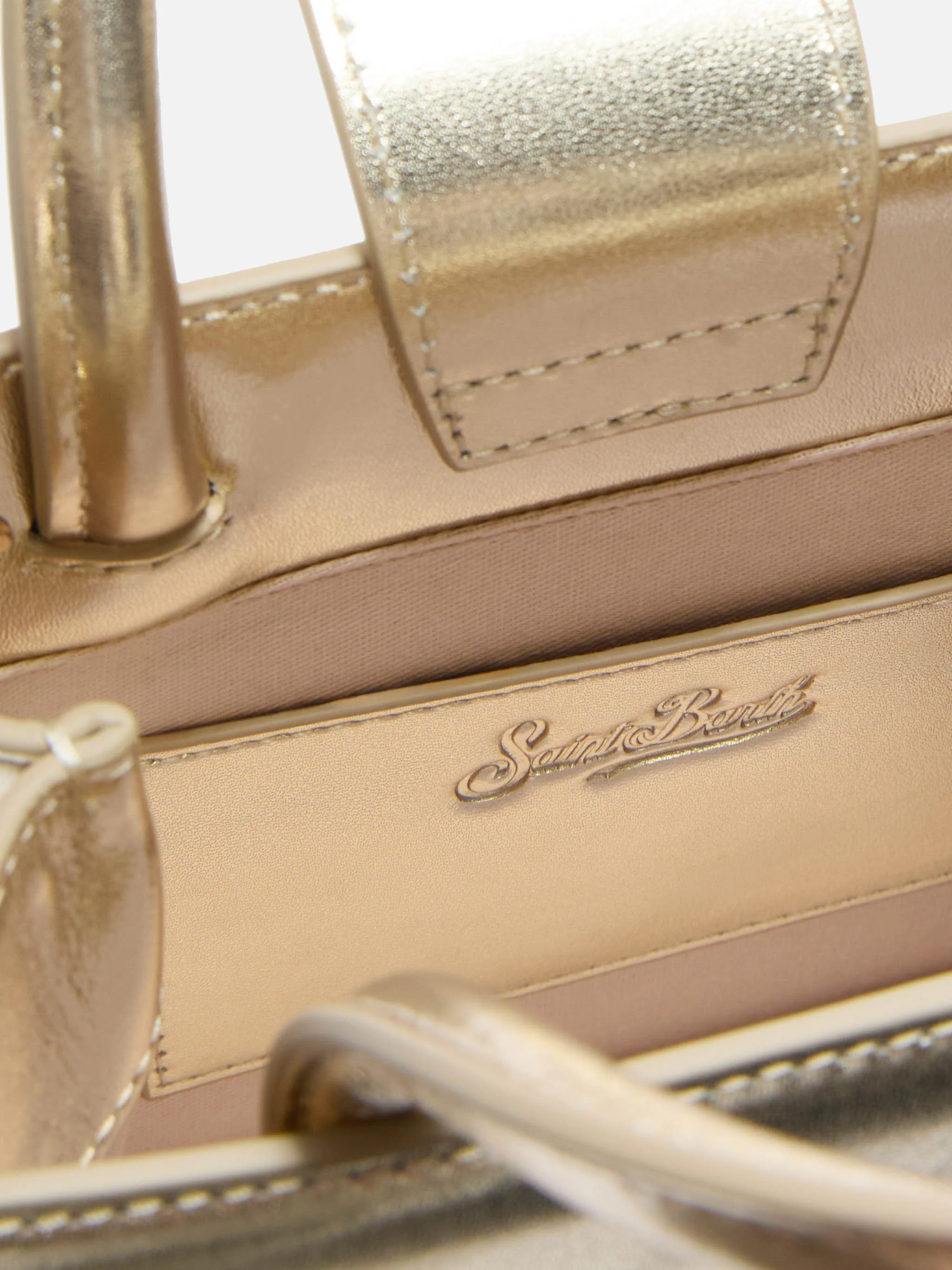 Borsa Shop Mini strutturata in pelle laminata oro con targhetta metallica - Image 5