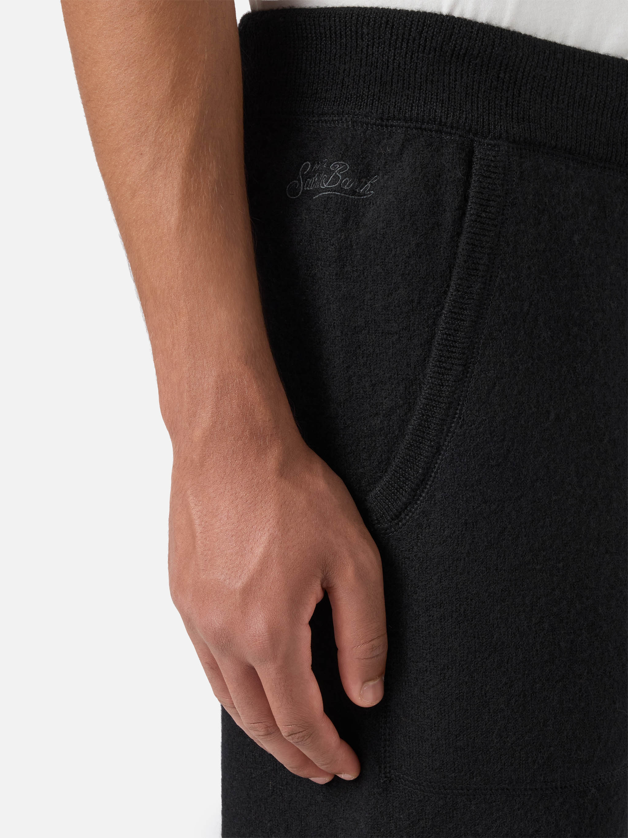 Pantaloni jogger in maglia modello John con tasche - Image 3