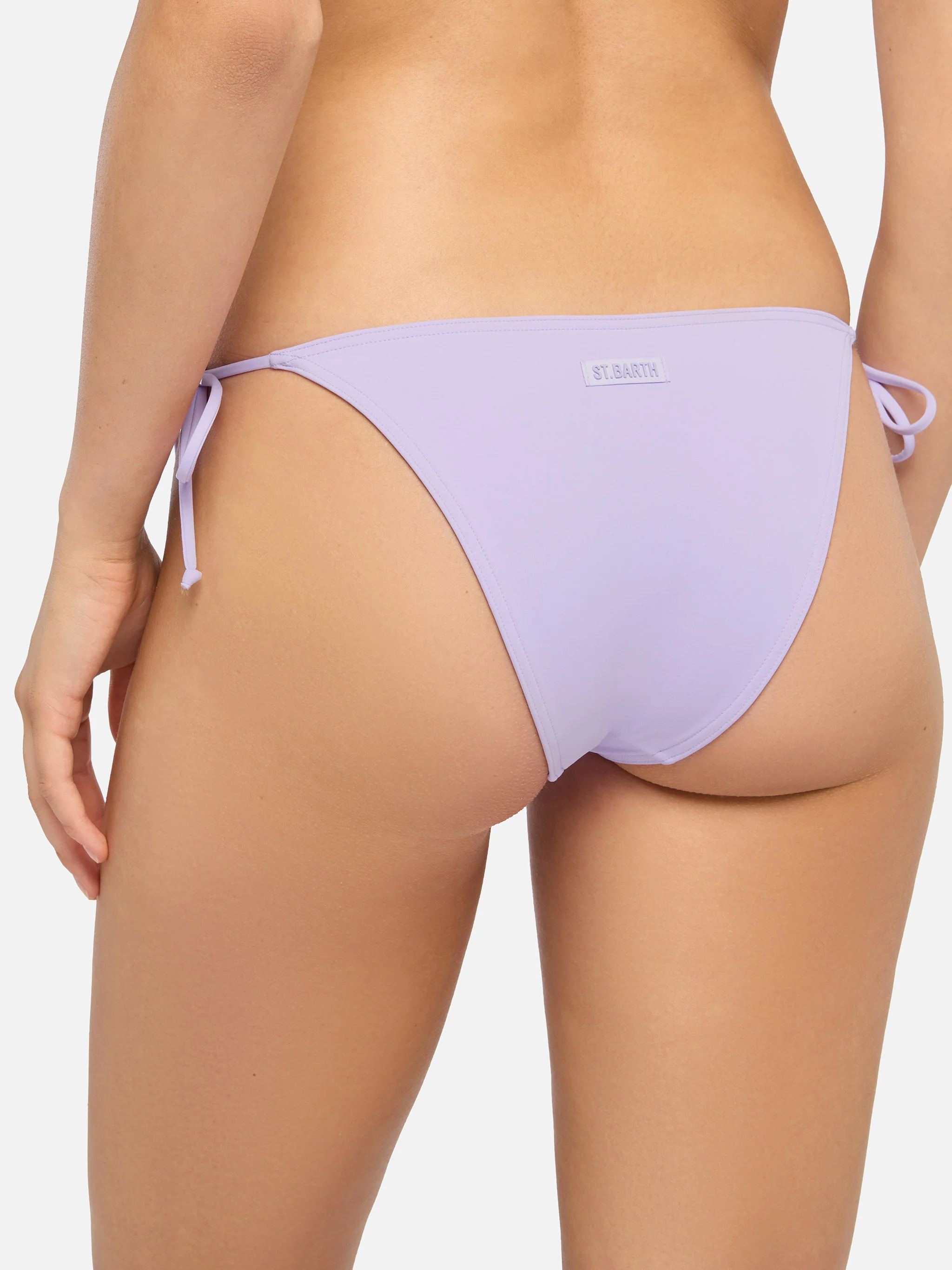 Bikini triangolo Leah Virgo con slip classici in lilla - Image 5