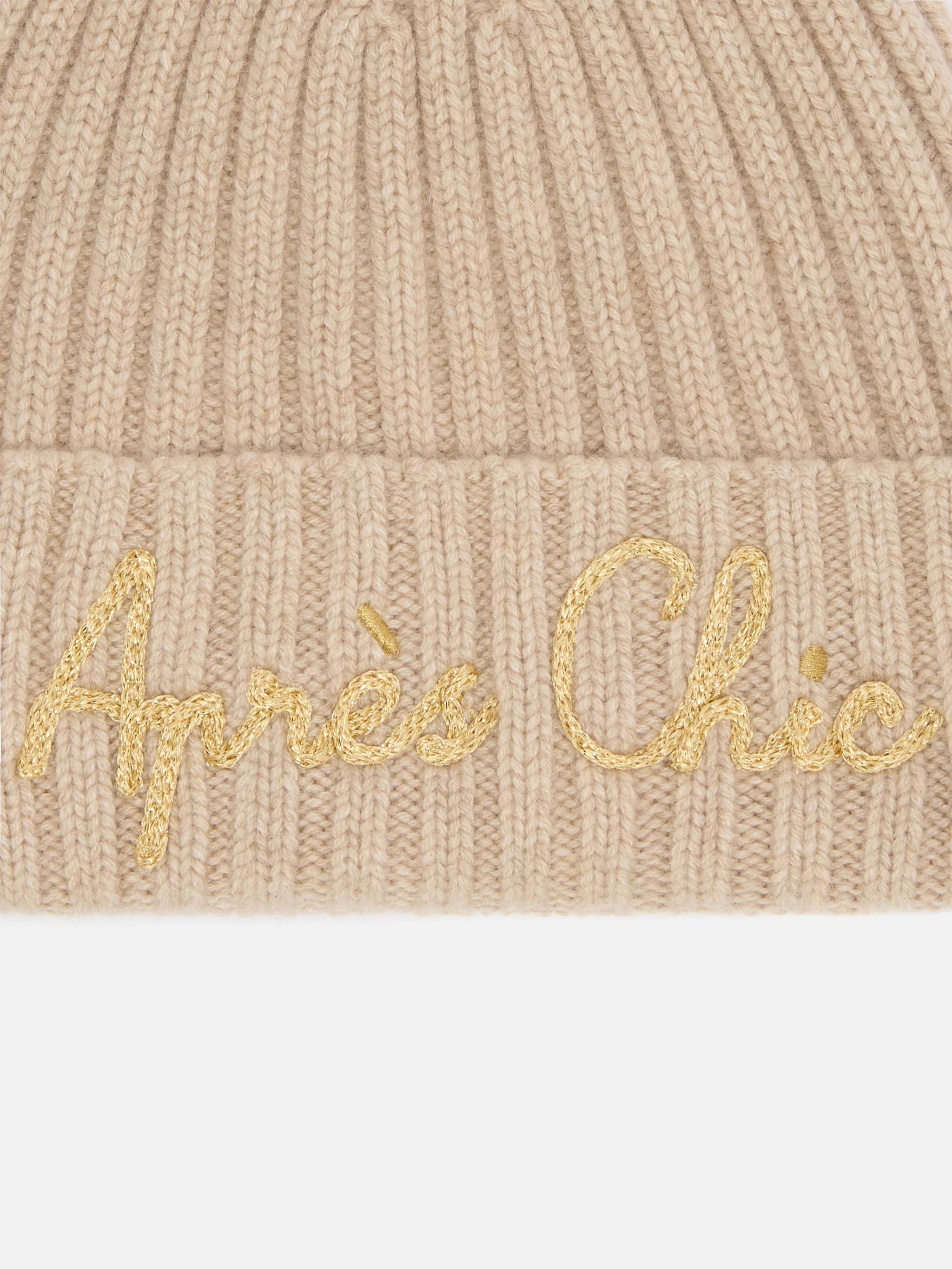 Berretto Wengen in misto cashmere beige con ricamo lurex Apres Chic e pompon - Image 2
