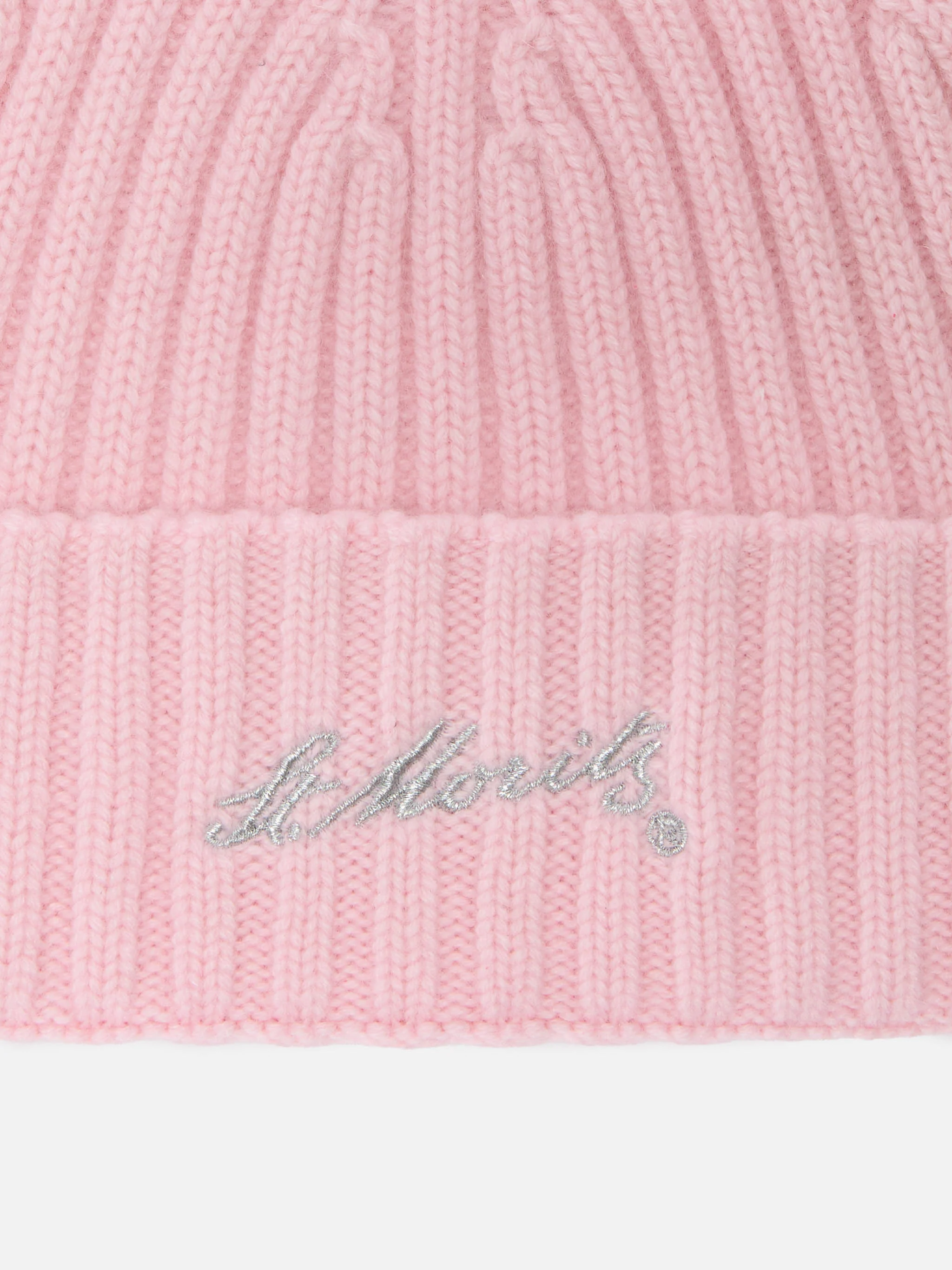 Berretto Wengen in cashmere rosa con ricamo St. Moritz - Image 2