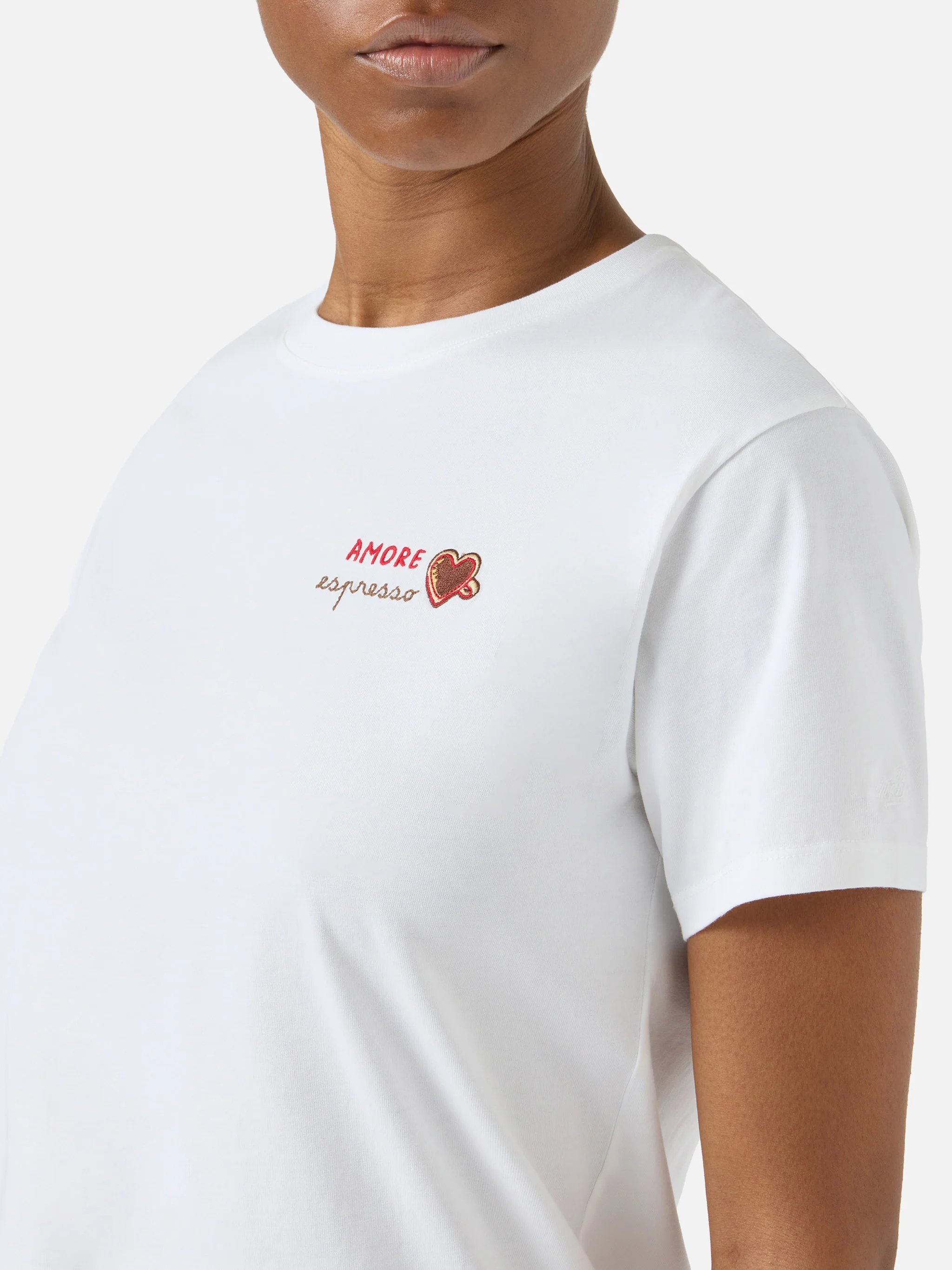 T-shirt Emilie bianca con ricamo Amore Espresso - Image 2