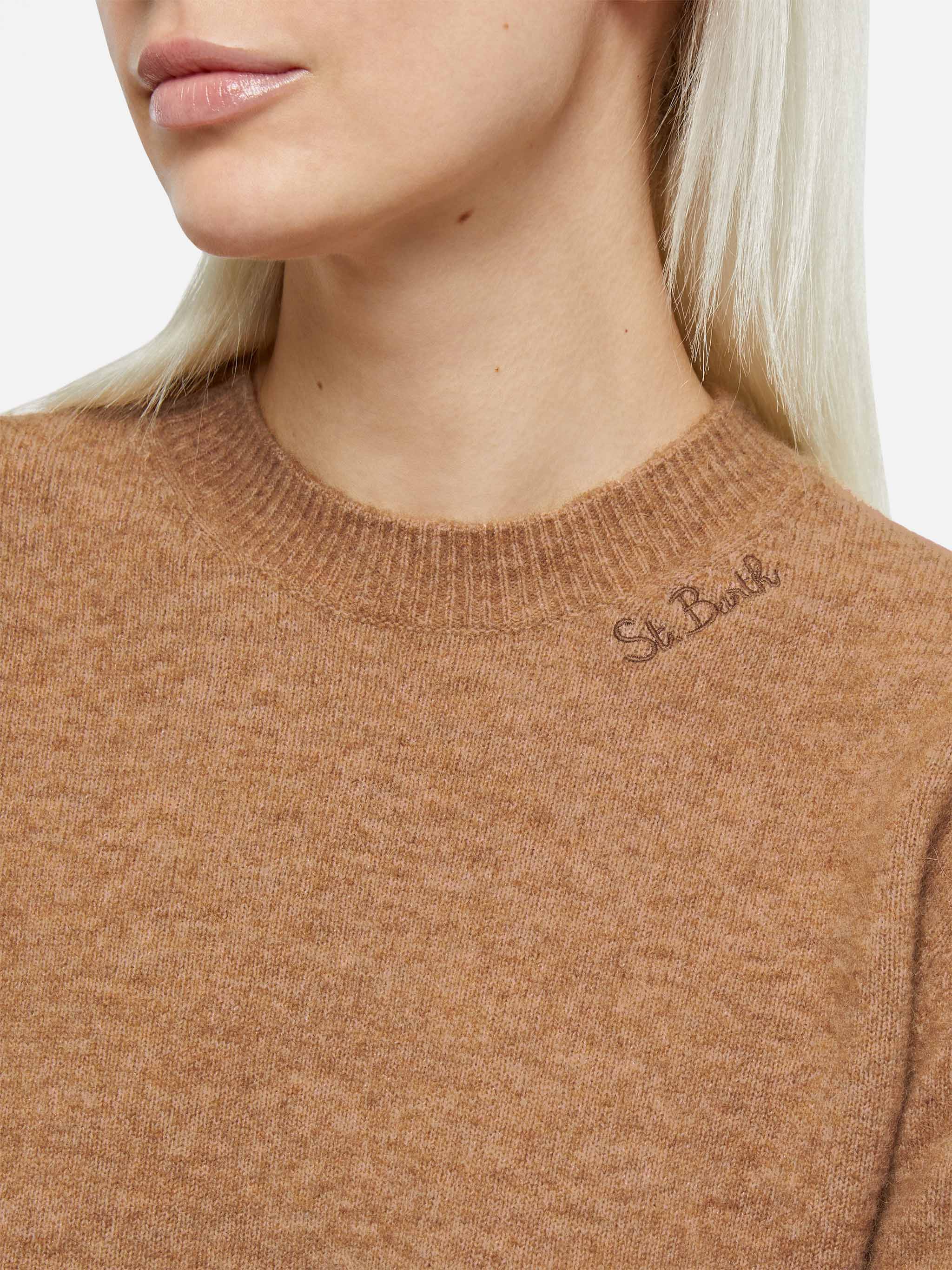 Maglia Sorbonne in filato stretch cammello - Image 2