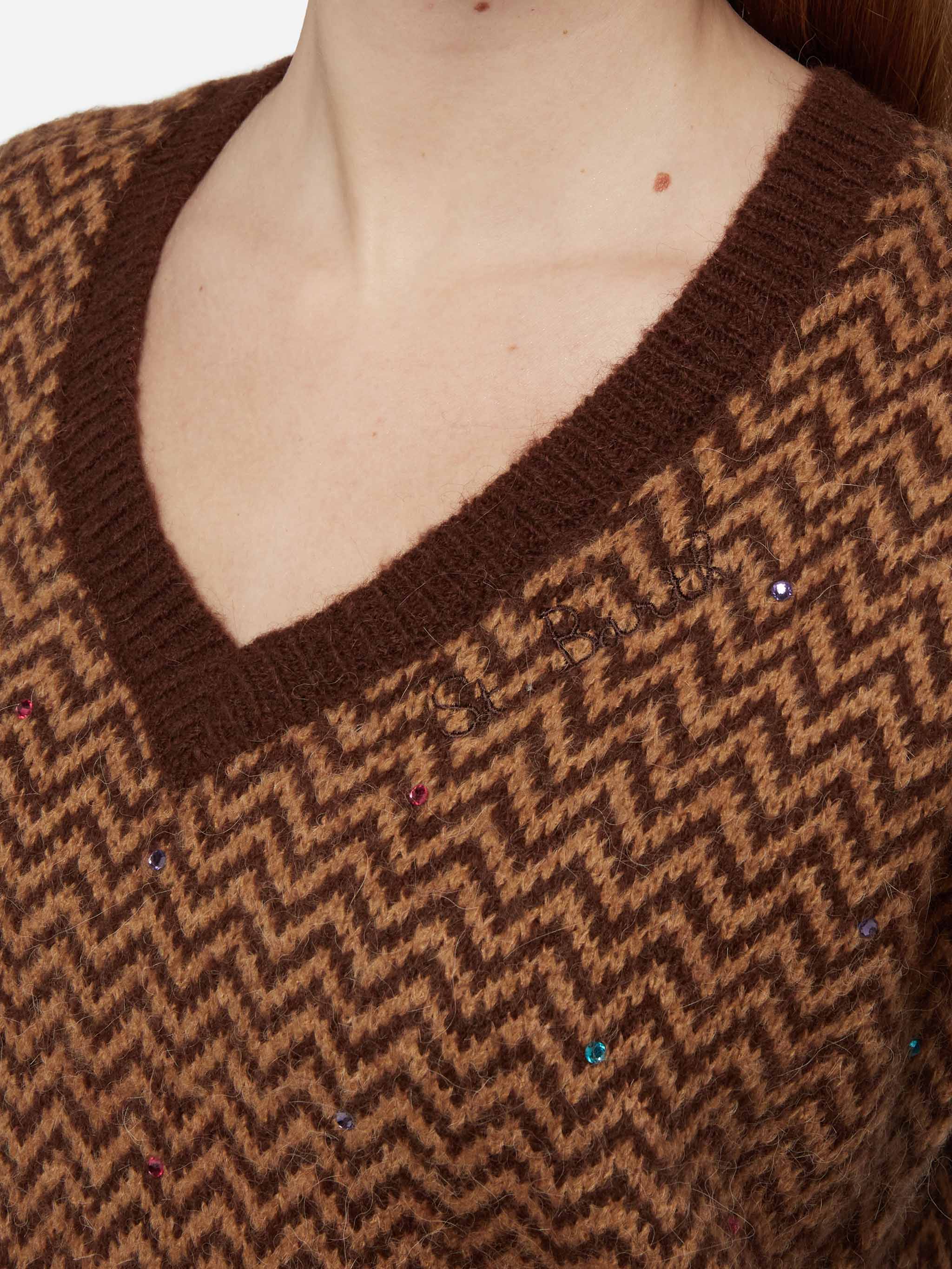 Maglione Annecy Soft con fantasia a rombi e scollo a V - Image 2