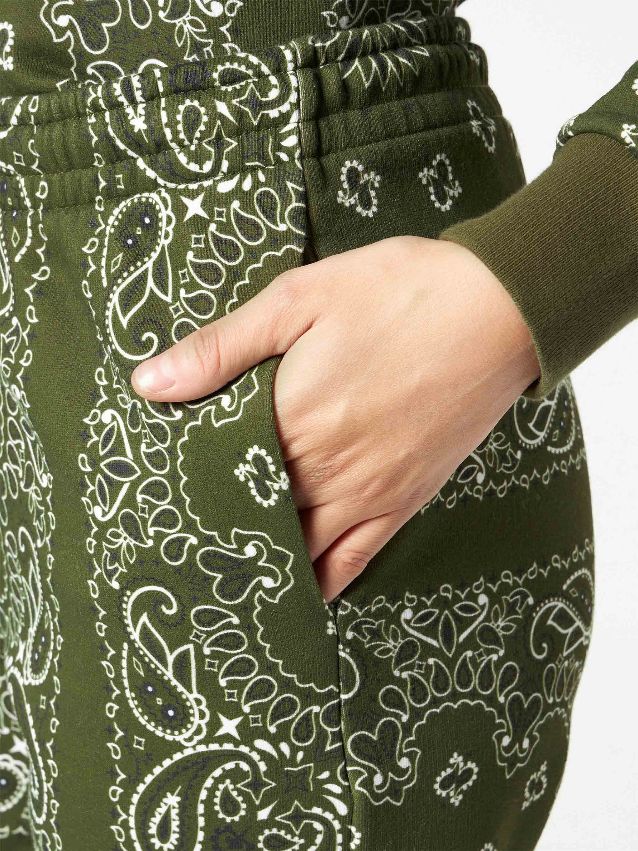 Pantalone da donna in felpa con stampa bandana verde - Image 5