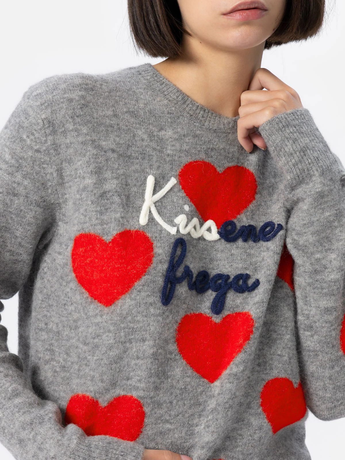 Maglia New Queen in tessuto effetto alpaca grigio con ricamo Kissene - Image 2