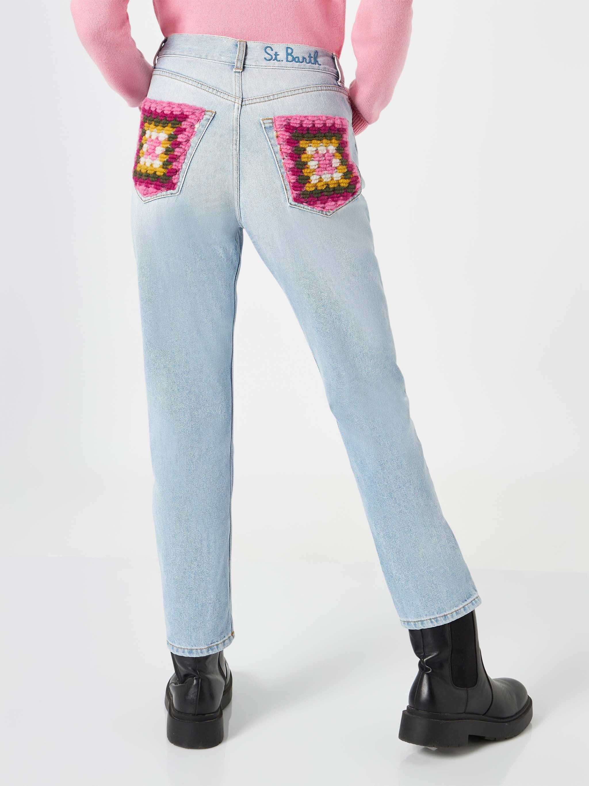Jeans Belleville in denim azzurro con tasche crochet - Image 2