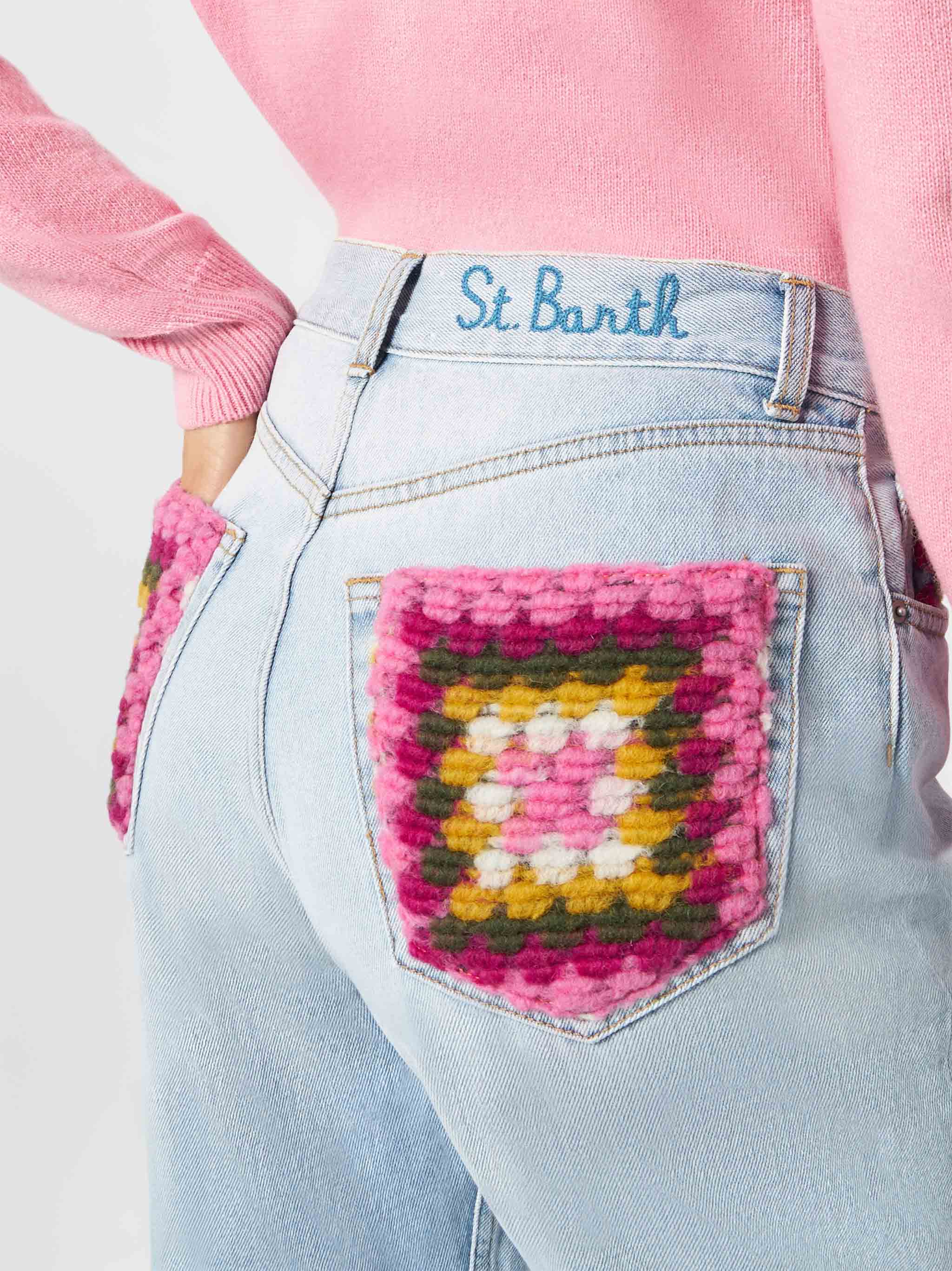 Jeans Belleville in denim azzurro con tasche crochet - Image 3