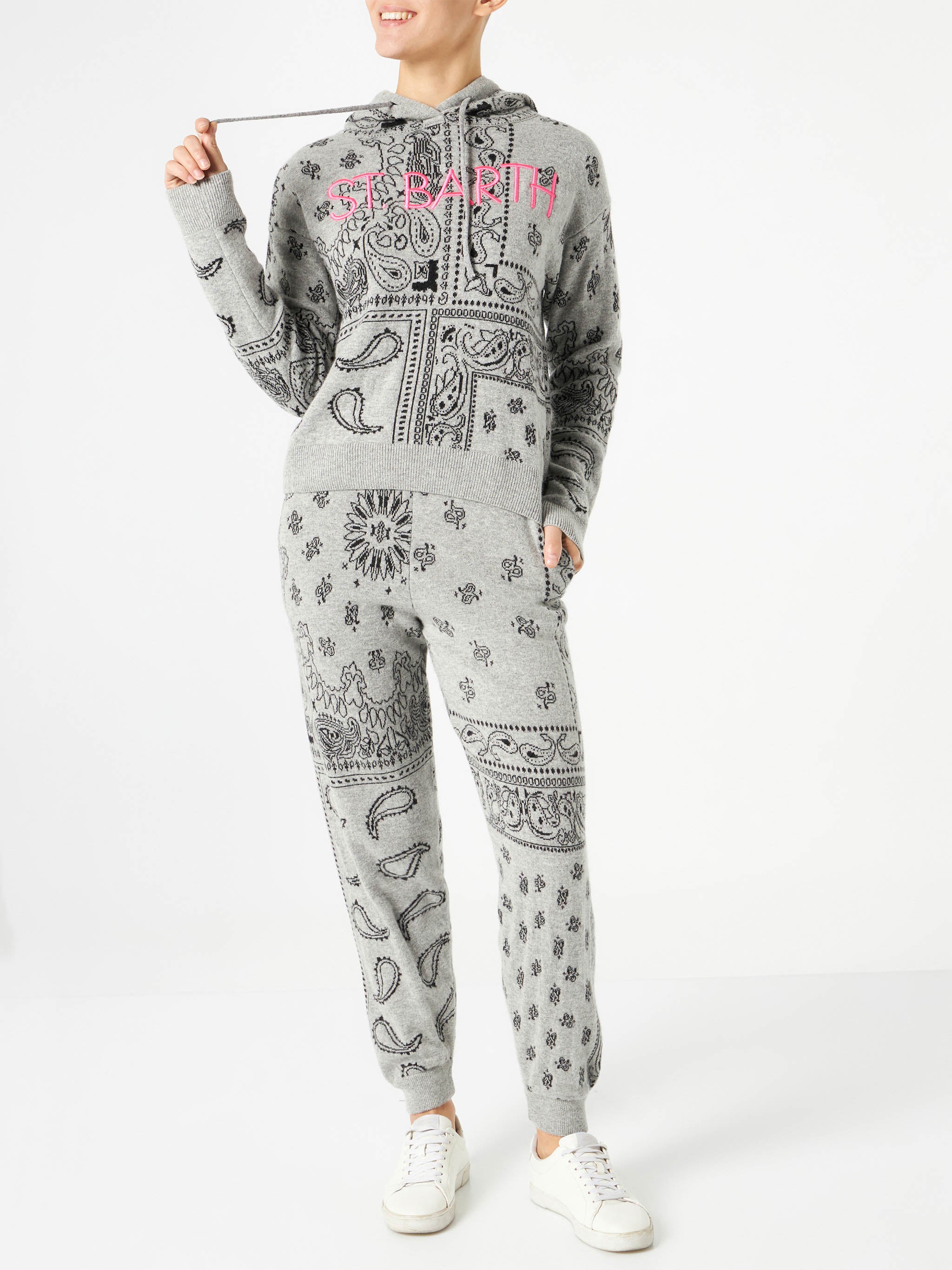 Pantaloni jogger da donna in maglia con jacquard bandana - Image 2