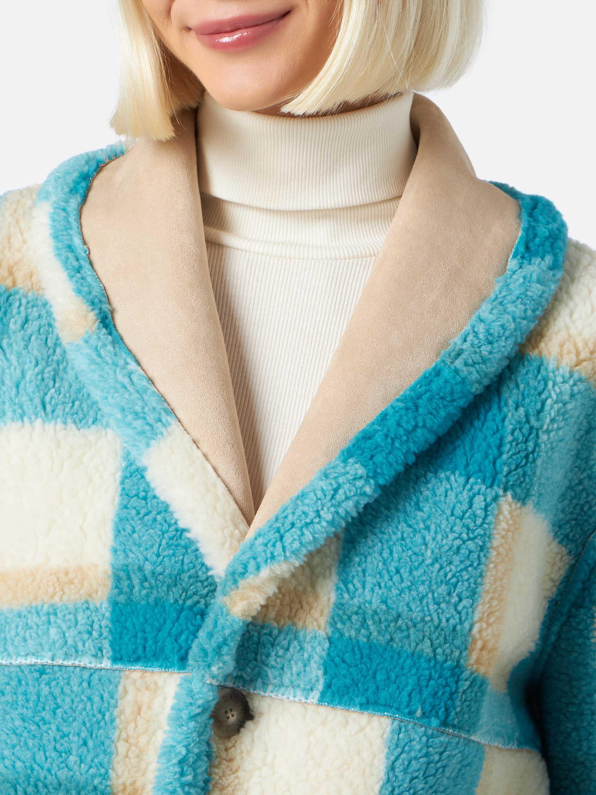 Giacca Dorys reversibile effetto shearling con stampa tartan - Image 6