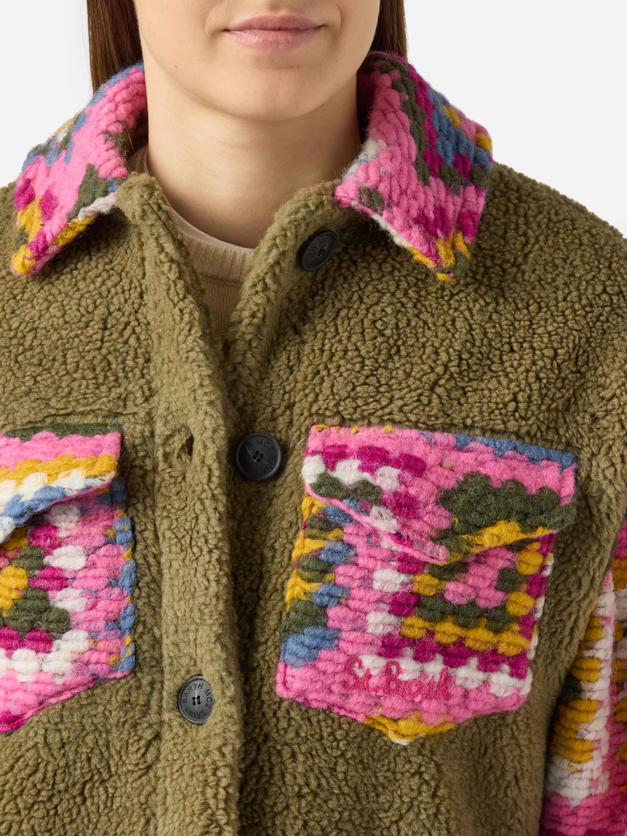 Overshirt Elys verde militare con dettagli crochet - Image 2