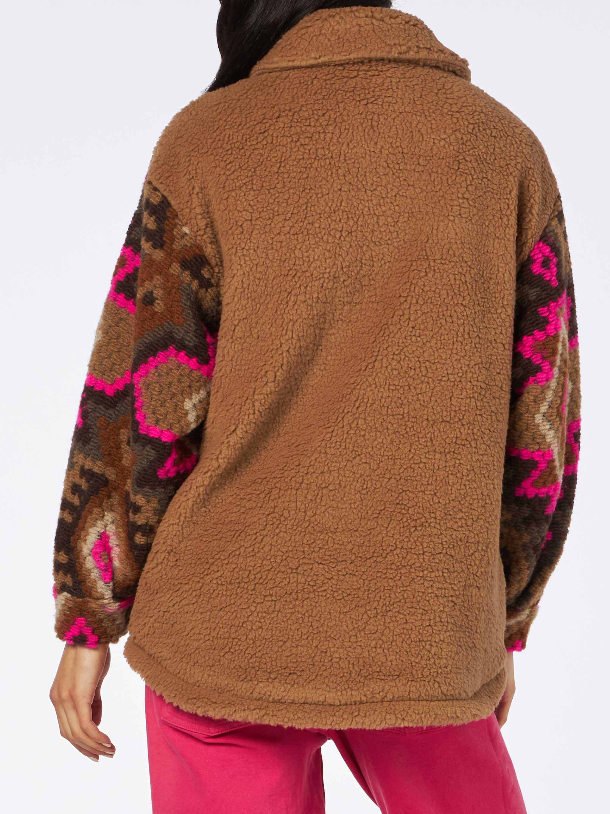 Giacca Elys overshirt in sherpa con stampa etnica - Image 3