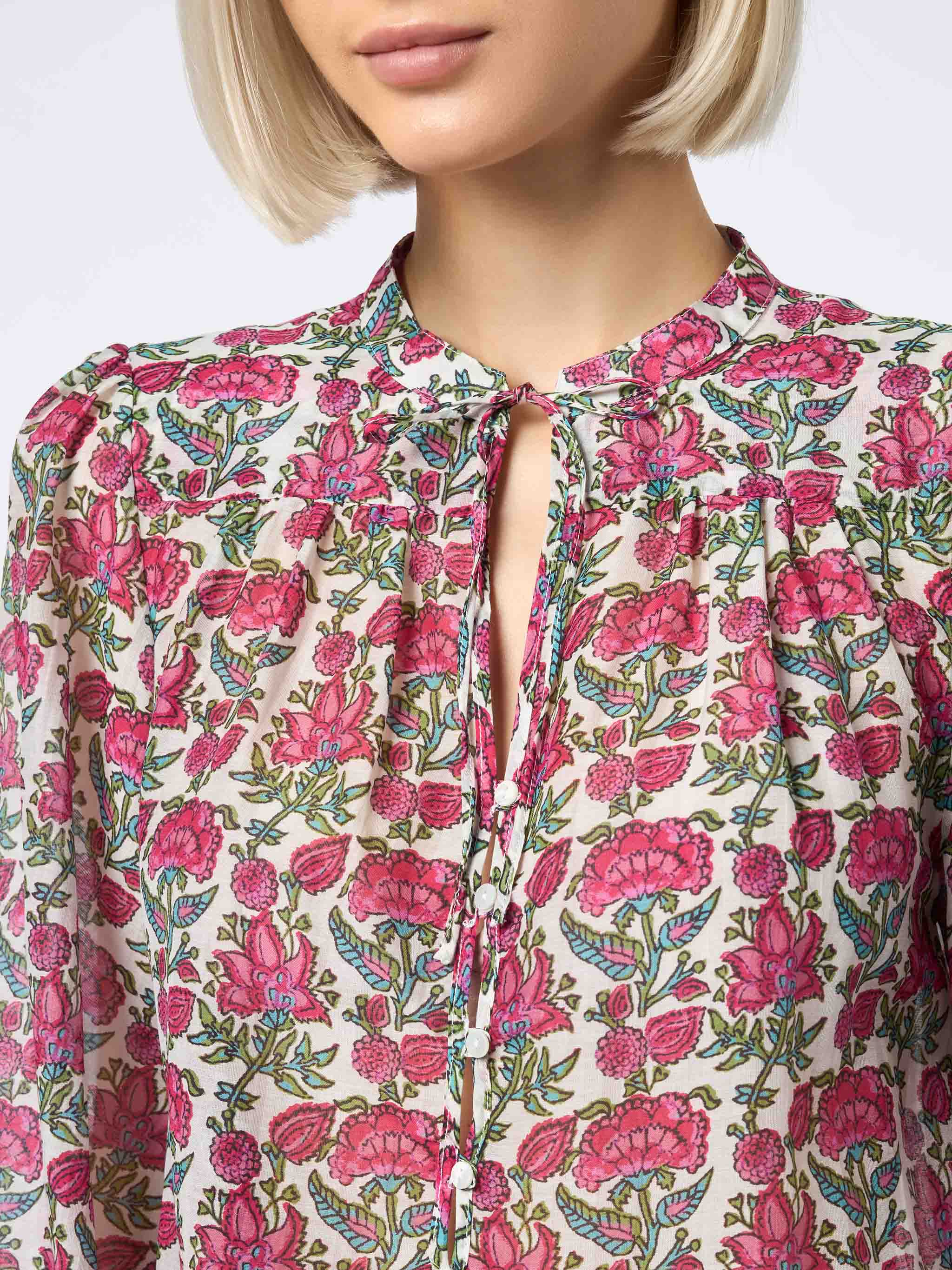 Blusa Harper in seta voile con fantasia floreale - Image 2
