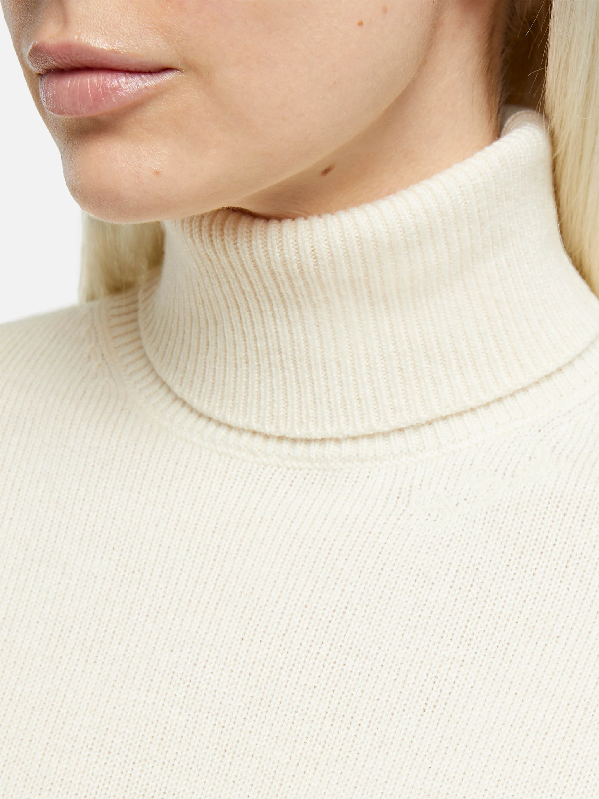 Dolcevita Moody bianco in MISTO CASHMERE - Image 2