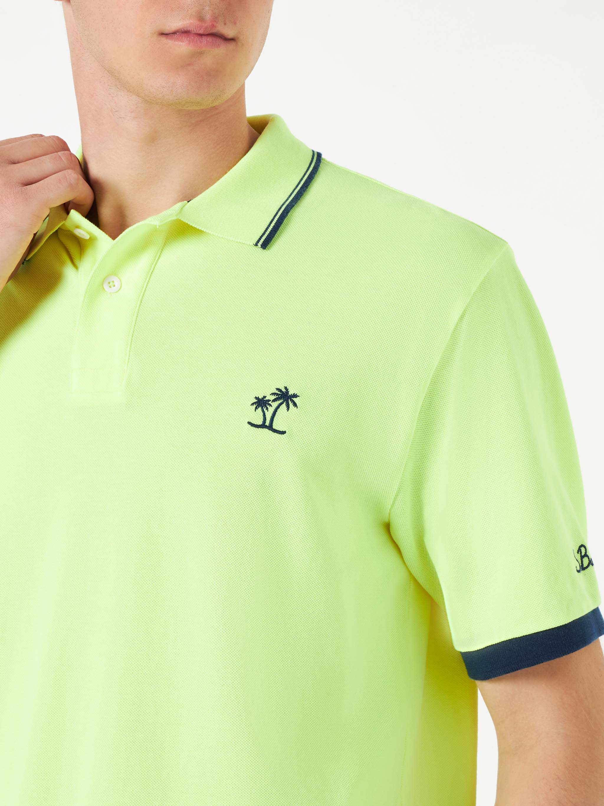 Polo in piquet giallo fluo con logo St. Barth - Image 2